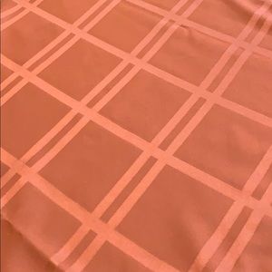 Origins Microfiber Orange Oval Tablecloth. 60x100.